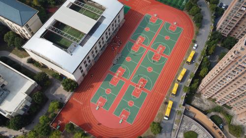 篮球场地面材料