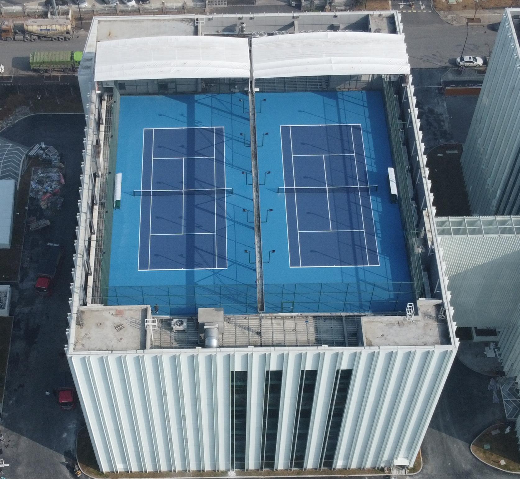 新建网球场